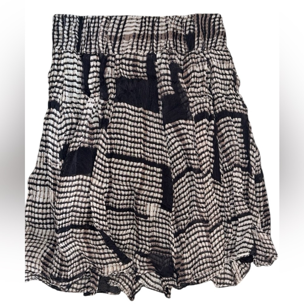 Zara Black and Cream Midi Skirt